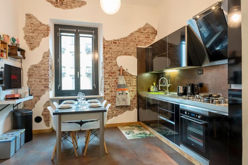 Torino Centro E Musei - Autentico Appartamento Urbano Extérieur photo